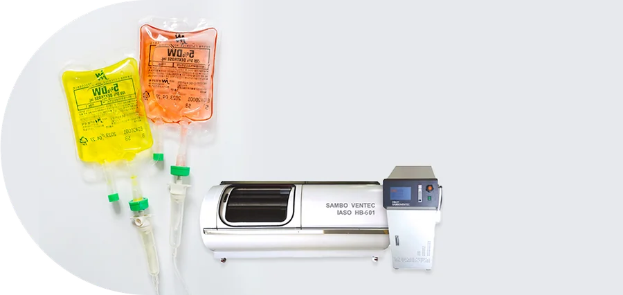 노랑·주황 영양수액 백 2개와 고압산소 챔버(SAMBO VENTEC IASO HB-601)